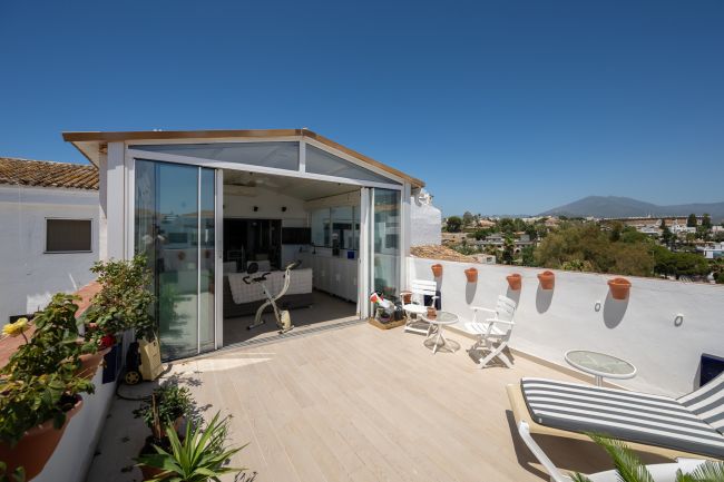 Eksklusiv toppleilighet i Marbella - Puerto Banus med 3 soverom og førsteklasses fasiliteter