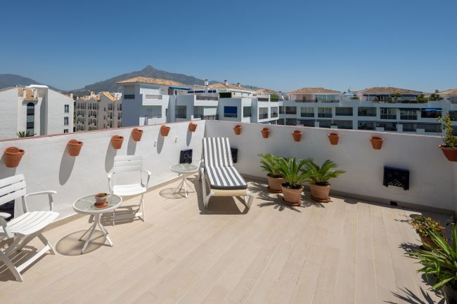 Eksklusiv toppleilighet i Marbella - Puerto Banus med 3 soverom og førsteklasses fasiliteter