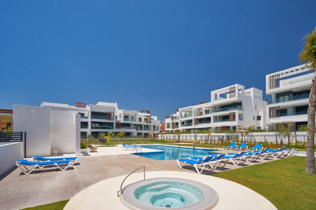 Erdgeschosswohnung zu verkaufen in New Golden Mile, Estepona Ost