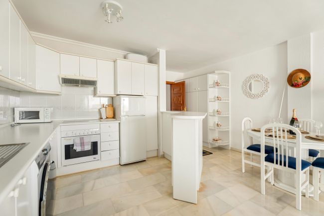 Lys og moderne leilighet med vakker utsikt i Riviera del Sol, Mijas Costa