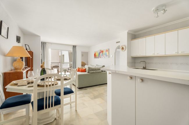 Lys og moderne leilighet med vakker utsikt i Riviera del Sol, Mijas Costa