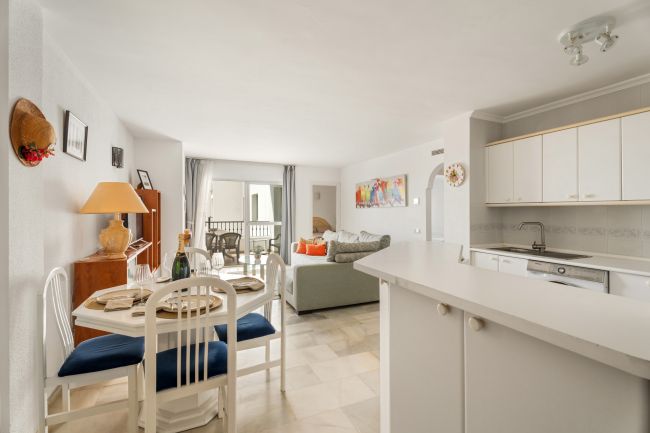 Lys og moderne leilighet med vakker utsikt i Riviera del Sol, Mijas Costa