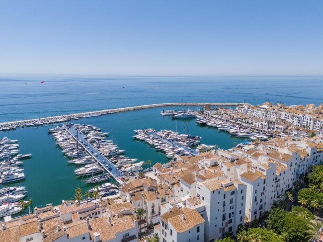 Leilighet til salgs i Marbella - Puerto Banus
