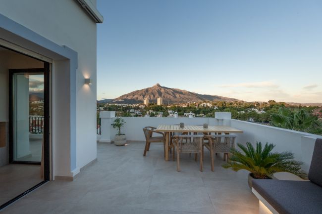 PENTHOUSE DUPLEX CLOSE PUERTO BANUS - MARBELLA