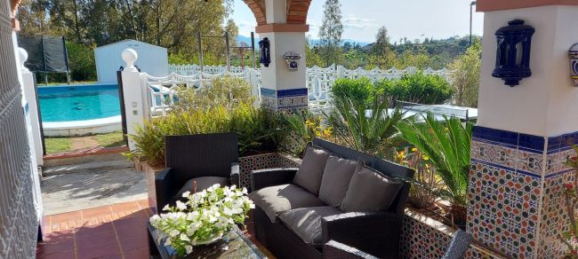 Eksklusiv villa med panoramautsikt i Alhaurín de la Torre, Malaga