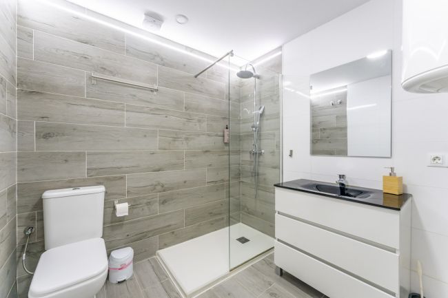 Eksklusiv Leilighet på Bakkeplan med 7 Soverom ved Strandlinjen i Benalmadena Costa