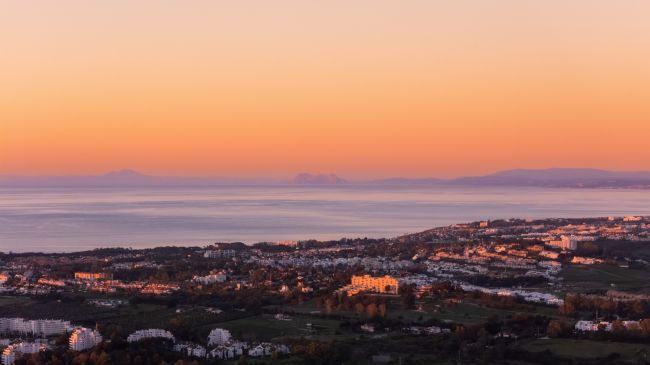 LUXURY VILLA I GJENNOM HERROJO ALTO - LA QUINTA - BENAHAVIS