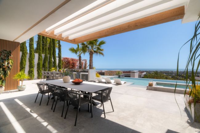 LUXURY VILLA I GJENNOM HERROJO ALTO - LA QUINTA - BENAHAVIS