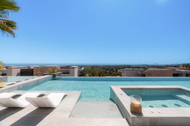 LUXURY VILLA I GJENNOM HERROJO ALTO - LA QUINTA - BENAHAVIS