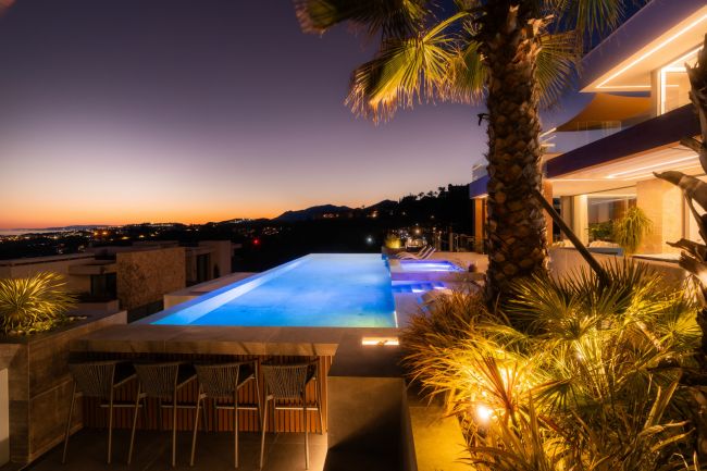 LUXURY VILLA I GJENNOM HERROJO ALTO - LA QUINTA - BENAHAVIS