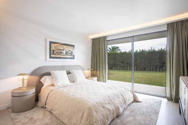 Exquisite Five-Bedroom Villa in Rocio de Nagüeles, Marbella Golden Mile