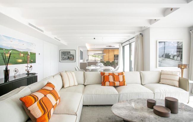 Exquisite Five-Bedroom Villa in Rocio de Nagüeles, Marbella Golden Mile