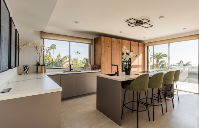 Exquisite Five-Bedroom Villa in Rocio de Nagüeles, Marbella Golden Mile