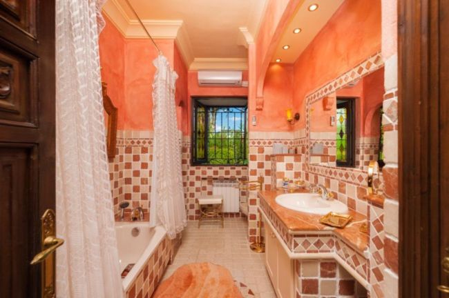 Exquisite Nine-Bedroom Mansion with Panoramic Views in New Golden Mile, Estepona