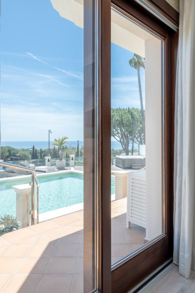 Exquisite Seven-Bedroom Villa in Hacienda las Chapas, Marbella East