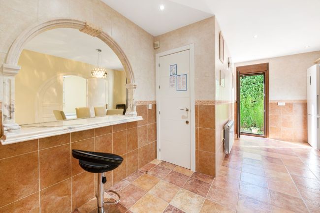 Frittliggende villa - Atalaya, Estepona