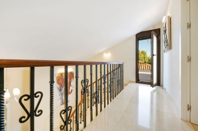 Frittliggende villa - Atalaya, Estepona