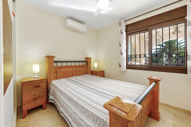 Frittliggende villa - Atalaya, Estepona