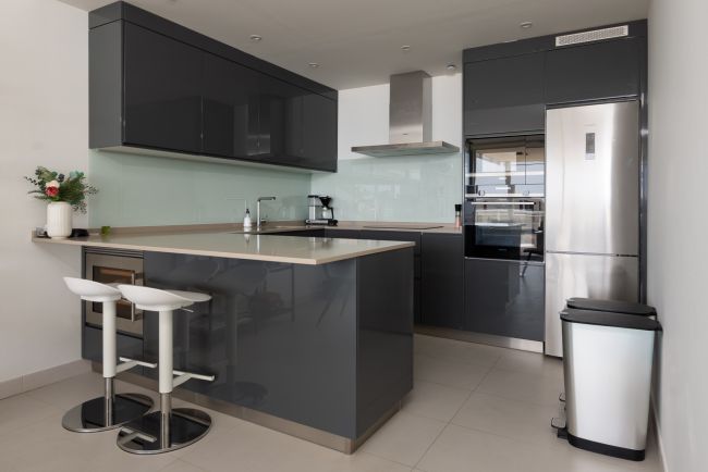 Luxurious 3-Bedroom Apartment with Tourist License in the Heart of El Higuerón