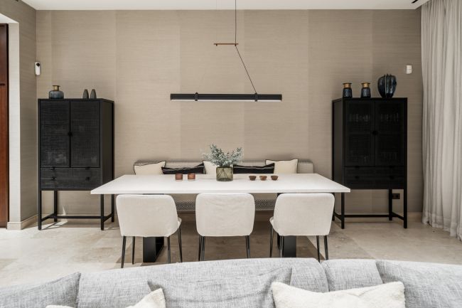 Albercas 5 - Frontline golf apartment with panoramic sea views offers a Five-star resort lifestyle in Casares.