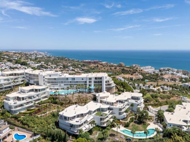 Reserva del higueron 3 bed penthouse with 160 sqm terrace