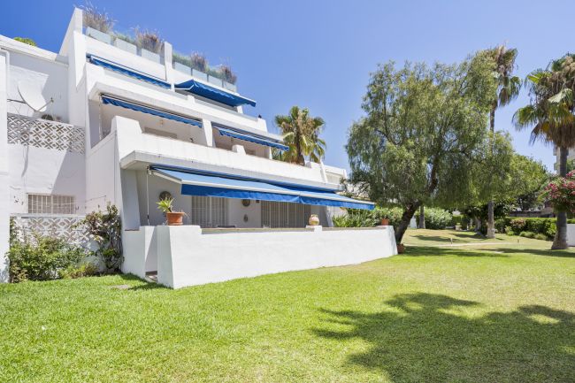 Rymlig 3 sovrum lägenhet - Nueva Andalucía, bara några steg från Puerto Banus