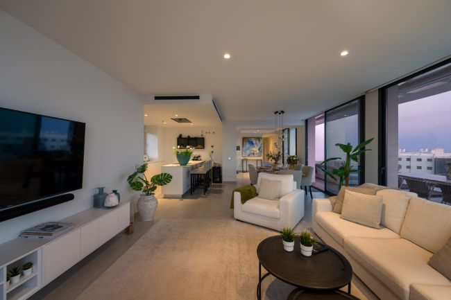 Eksklusiv toppleilighet med panoramautsikt i El Higueron, Fuengirola