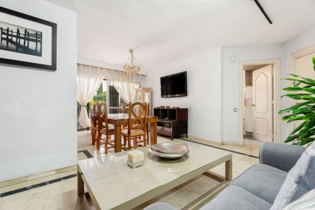 Spacious Four-Bedroom Flat to reform in Prime Marbella Location