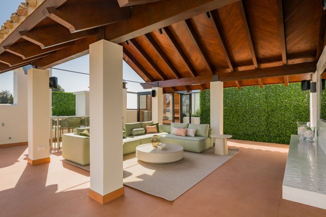 Luksuriøs toppleilighet ved stranden nær Estepona sentrum!