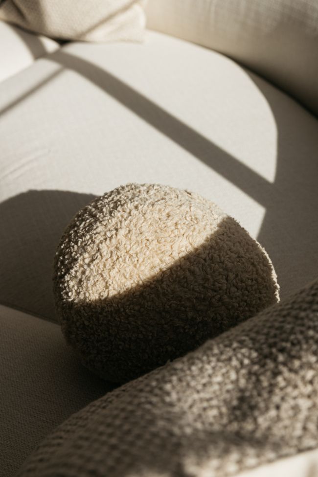 Delvis frittstående villa til salgs i Peñablanca, Nueva Andalucia