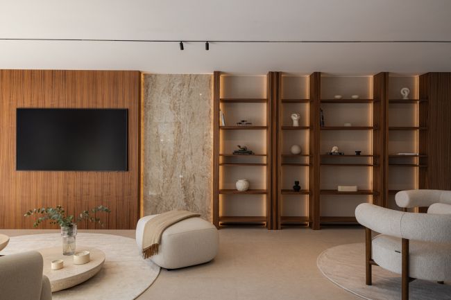 Delvis frittstående villa til salgs i Peñablanca, Nueva Andalucia