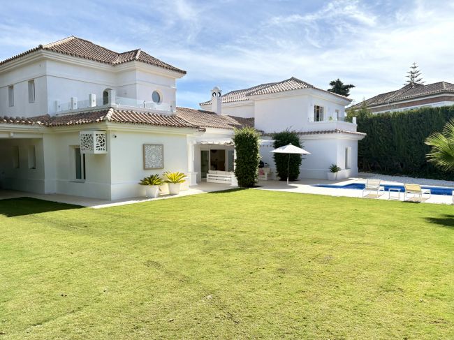 Villa till salu i Sotogrande Costa