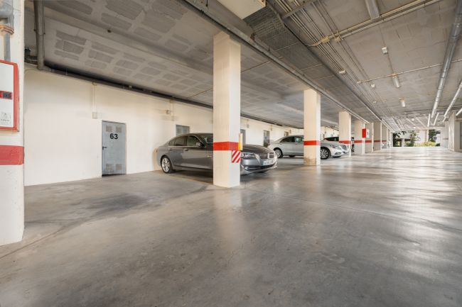 Bright and Spacious 3 Bed Corner Apartment with Stunning Views, Private Terrace and Premium Facilities