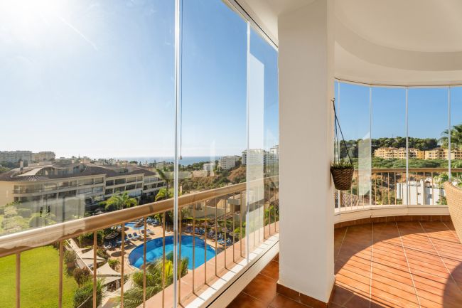 Bright and Spacious 3 Bed Corner Apartment with Stunning Views, Private Terrace and Premium Facilities