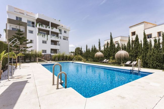 Leilighet på grunnplan til salgs i Nueva Andalucia, Marbella