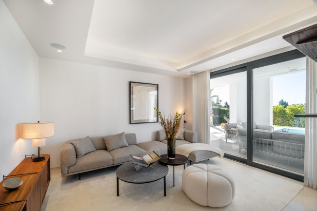 Stunning Villa in El Paraiso, Estepona