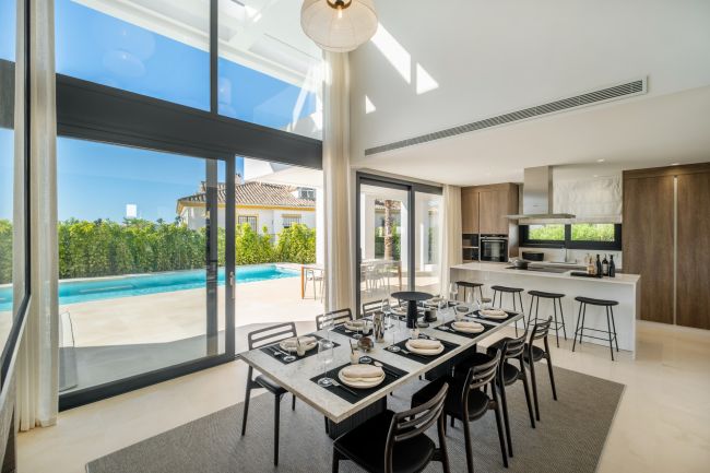 Stunning Villa in El Paraiso, Estepona