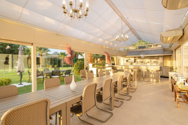 Villa til salgs i Los Flamingos, Benahavis