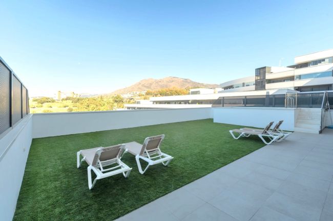 Leilighet til salgs i Avda de Andalucia - Sierra de Estepona, Estepona by