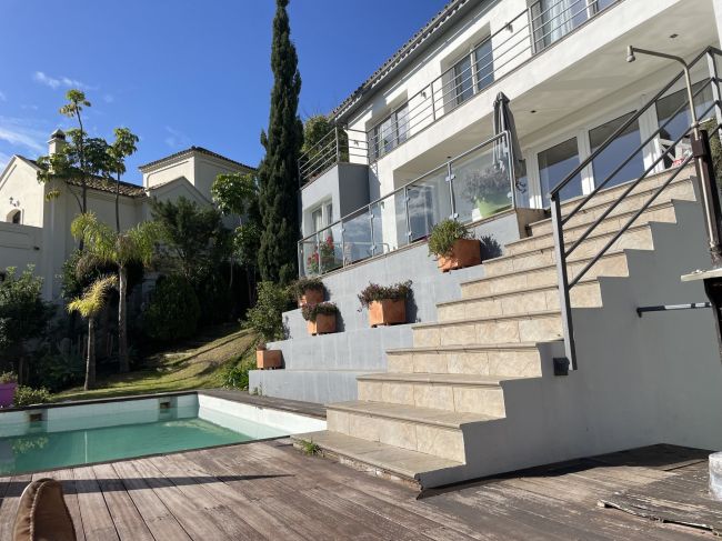 Luxury Villa with Guest Apartment in Los Arqueros - Benahavis
