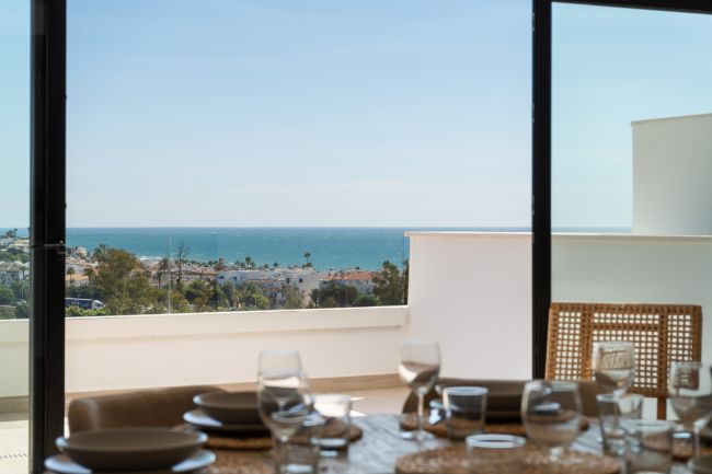 Spacious New Build 4-Bedroom Apartment with Panoramic Views – Navigolf Suites, La Cala de Mijas