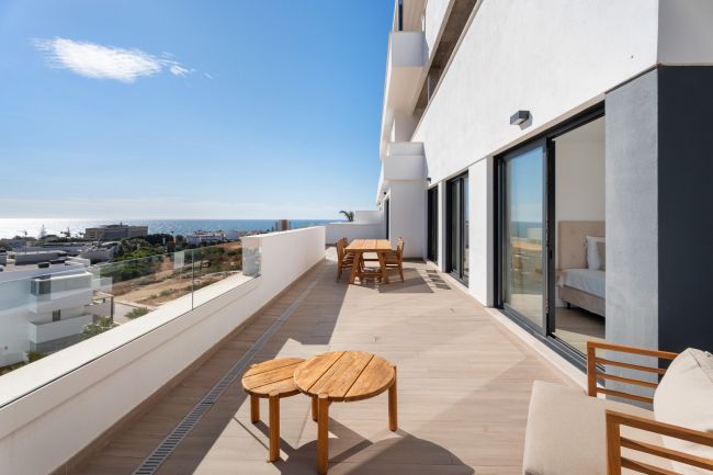 Spacious New Build 4-Bedroom Apartment with Panoramic Views – Navigolf Suites, La Cala de Mijas