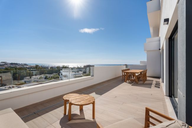 Spacious New Build 4-Bedroom Apartment with Panoramic Views – Navigolf Suites, La Cala de Mijas
