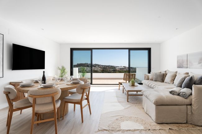 Spacious New Build 4-Bedroom Apartment with Panoramic Views – Navigolf Suites, La Cala de Mijas