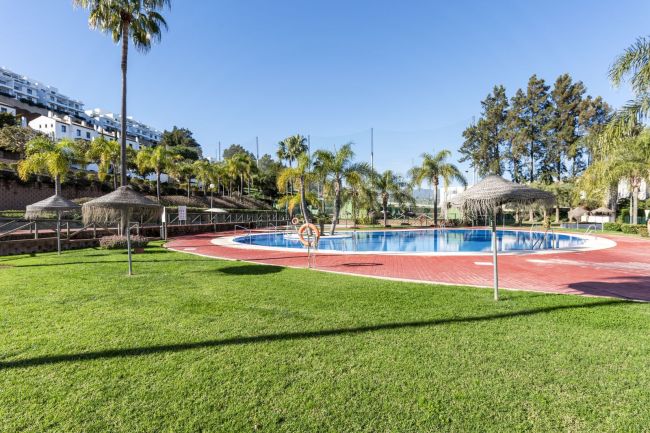 Romslig 4-soveromsleilighet med panoramautsikt – Navigolf Suites, La Cala de Mijas