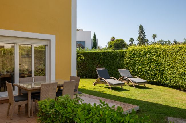 Sjarmerende tomannsbolig med 3 soverom og privat hage