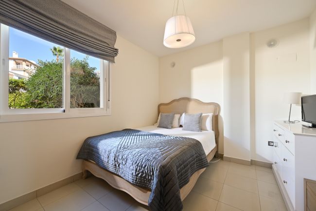 Sjarmerende tomannsbolig med 3 soverom og privat hage