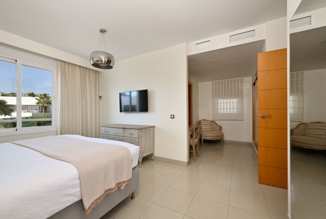 Sjarmerende tomannsbolig med 3 soverom og privat hage