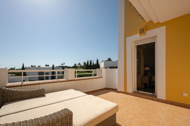 Sjarmerende tomannsbolig med 3 soverom og privat hage