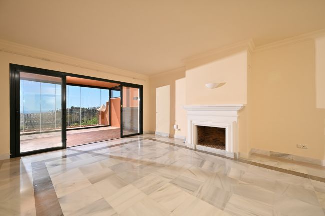 Eksklusiv 3-roms leilighet med panoramautsikt og stor privat garasje